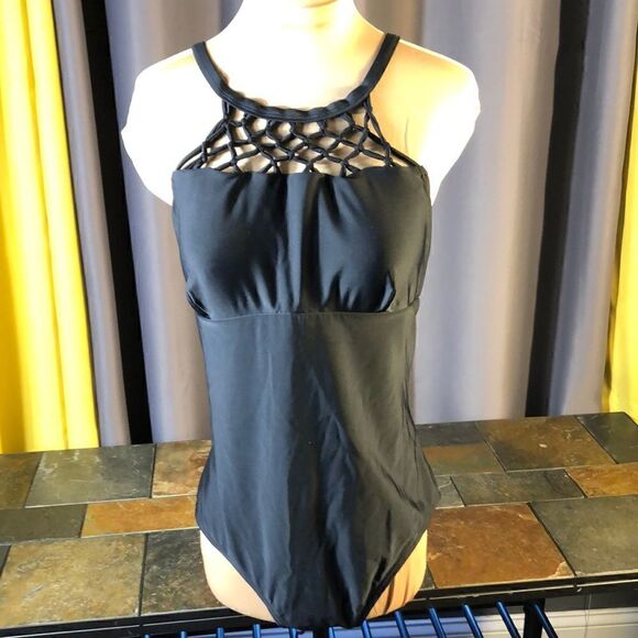 Croft & Barrow black one piece swimsuit size 16 - Picture 1 of 8